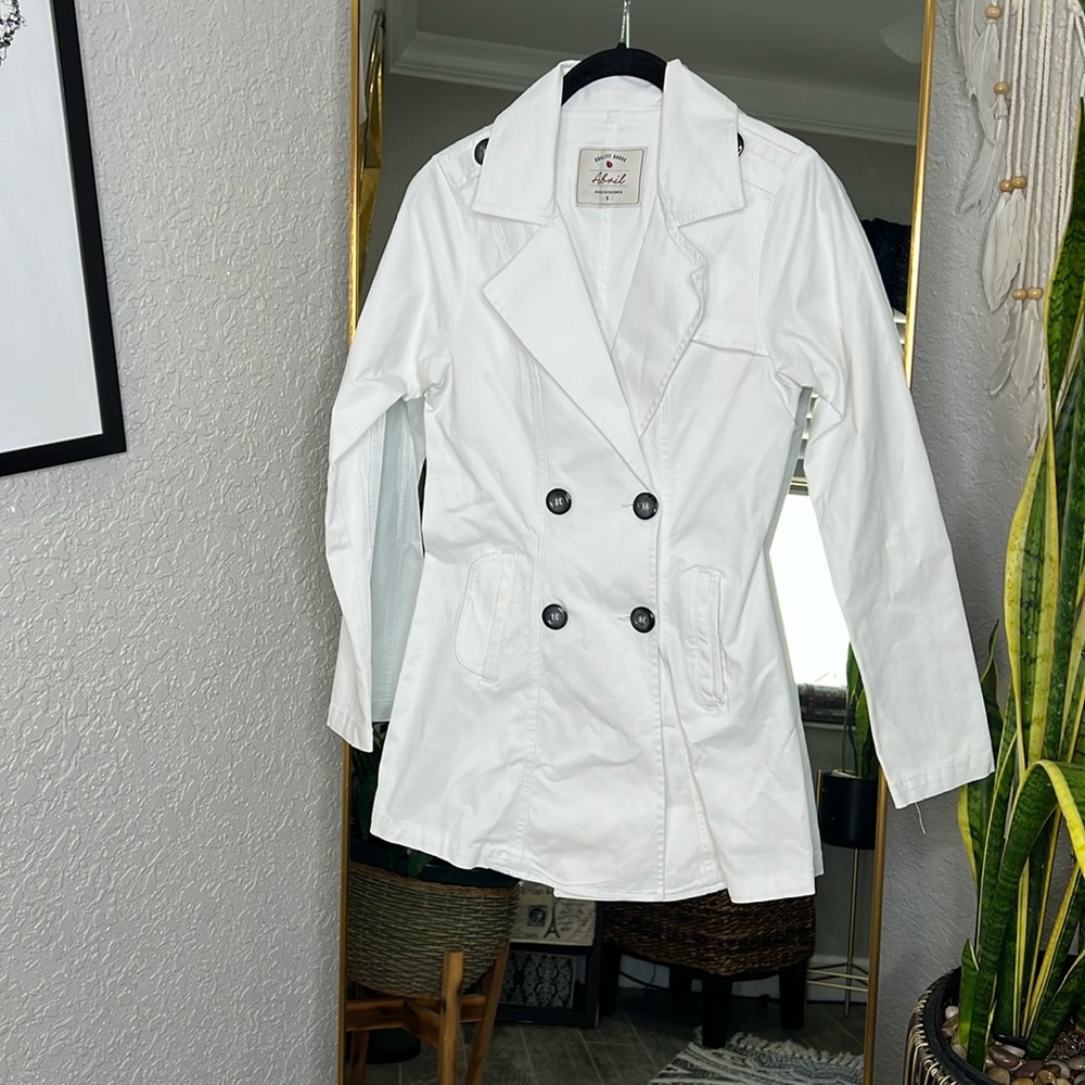 White button down Casual Trophy Jacket